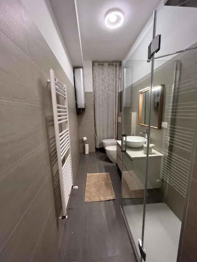 Apartment Col Di Lana Apt Milan Italy